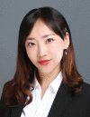 Yuting Wang, MD, is an associate professor and the vice chair of the
Department of Radiology in Sichuan Provincial People’s Hospital,
University of Electronic Science and Technology, China. Her research interests
focus on advanced imaging and its clinical applications in cerebrovascular
diseases.