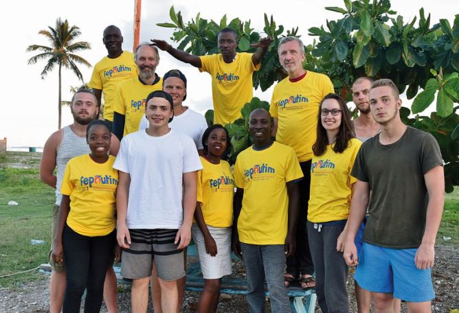 graphic file with name 35152_2020_201_Fig3_HTML.jpg