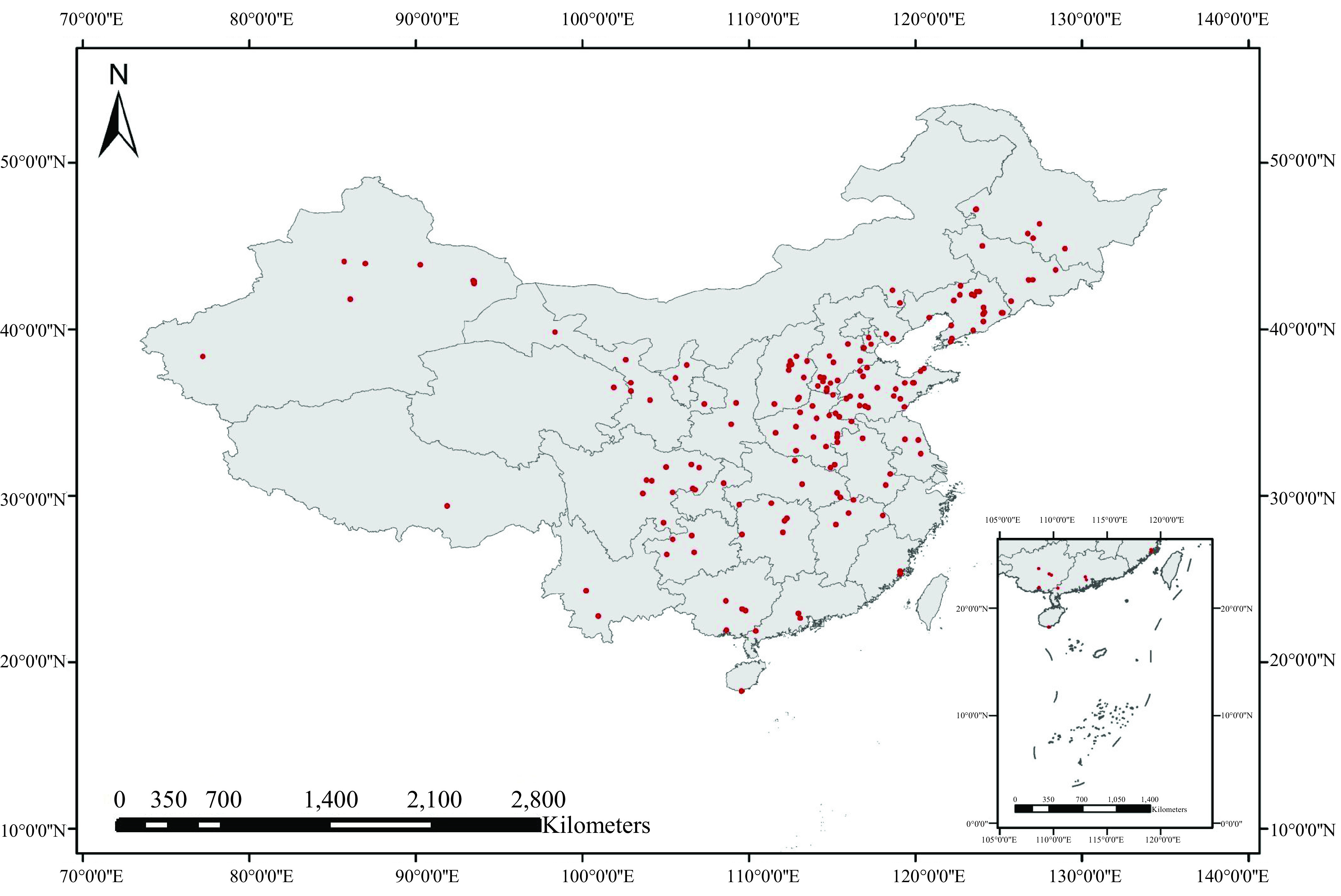 Figure 1 is a map of China, depicting locations and distribution of 166 groundwater sampling sites in the rural areas, with a part of a map expanded in an inset at the bottom-right. At the left-bottom, there is a scale depicting kilometers, ranging from 0 to 600 in increments of 300 and 600 to 2,400 in increments of 600.